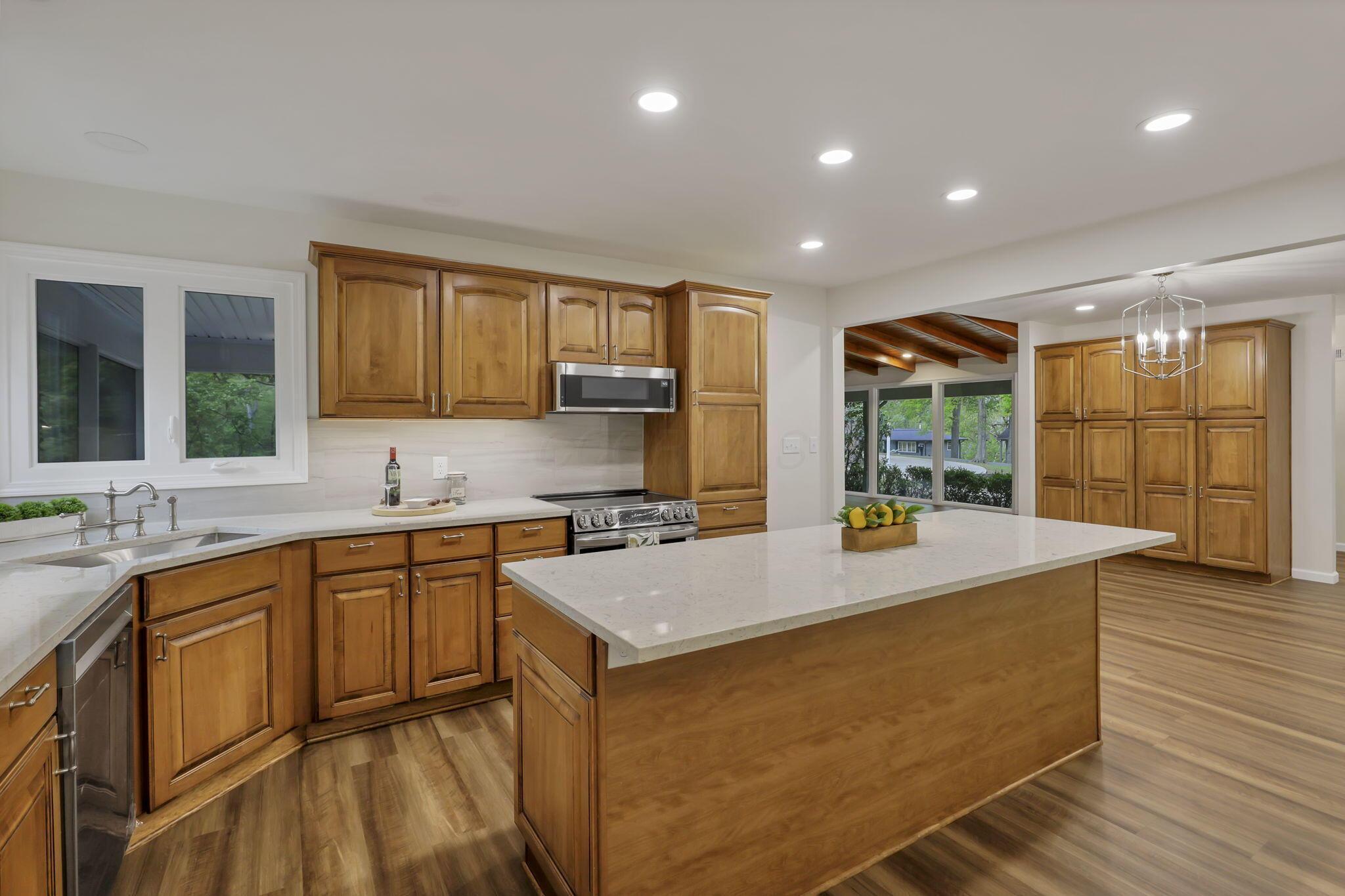 1364 Longwood Drive, Lancaster, Ohio image 11