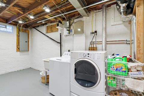 Tiny photo for 53 E Beechwold Boulevard, Columbus, OH 43214 (MLS # 226000502)