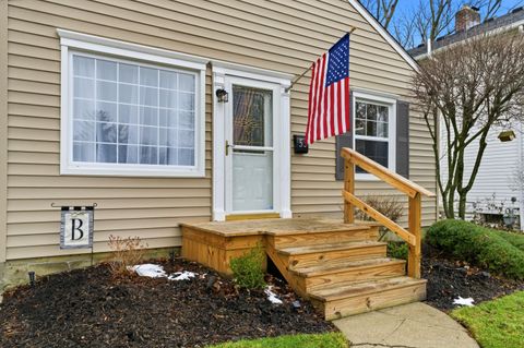 Tiny photo for 53 E Beechwold Boulevard, Columbus, OH 43214 (MLS # 226000502)