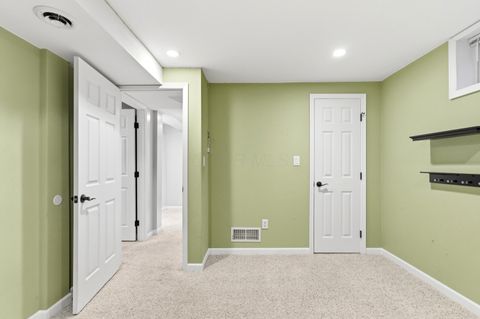 Tiny photo for 53 E Beechwold Boulevard, Columbus, OH 43214 (MLS # 226000502)