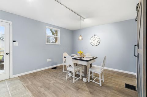 Tiny photo for 53 E Beechwold Boulevard, Columbus, OH 43214 (MLS # 226000502)