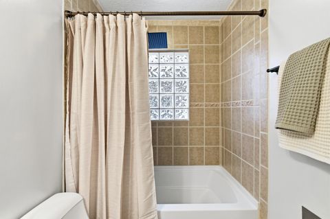 Tiny photo for 53 E Beechwold Boulevard, Columbus, OH 43214 (MLS # 226000502)