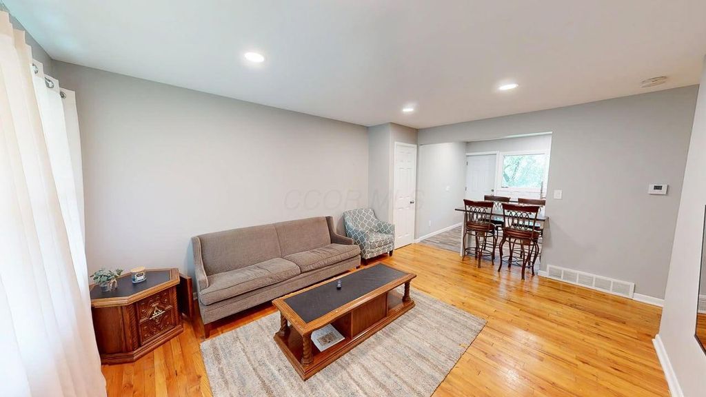 Photo of 32 Marion Street, Dublin, OH 43017 (MLS # 225044368)