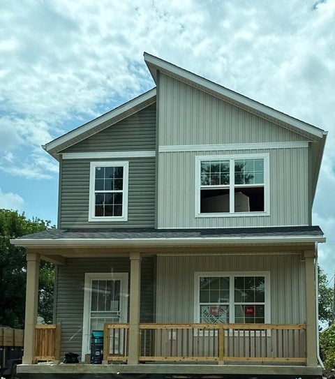 Photo of 295 Clarendon Avenue, Columbus, OH 43223 (MLS # 226037683)