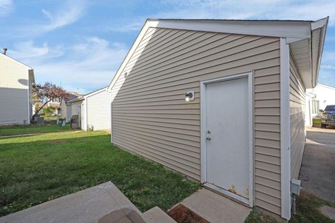 Tiny photo for 464 Assembly Street 53 #53, Galloway, OH 43119 (MLS # 225040567)