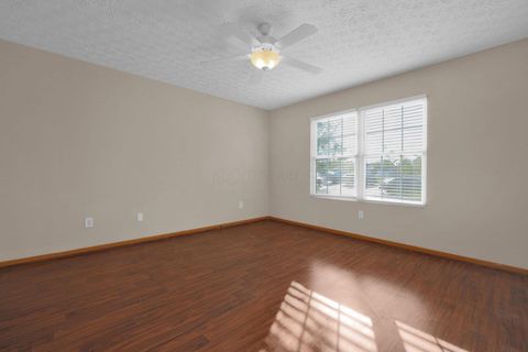 Tiny photo for 464 Assembly Street 53 #53, Galloway, OH 43119 (MLS # 225040567)