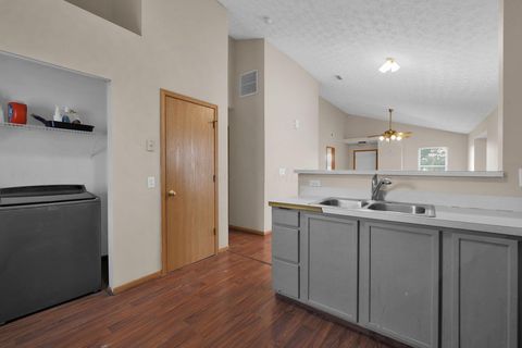Tiny photo for 464 Assembly Street 53 #53, Galloway, OH 43119 (MLS # 225040567)