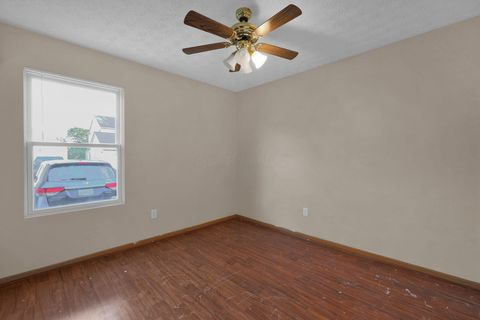 Tiny photo for 464 Assembly Street 53 #53, Galloway, OH 43119 (MLS # 225040567)