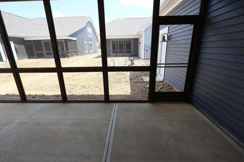 Tiny photo for 4541 Corsican E, Hilliard, OH 43026 (MLS # 226022105)