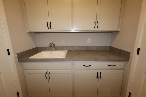 Tiny photo for 4541 Corsican E, Hilliard, OH 43026 (MLS # 226022105)