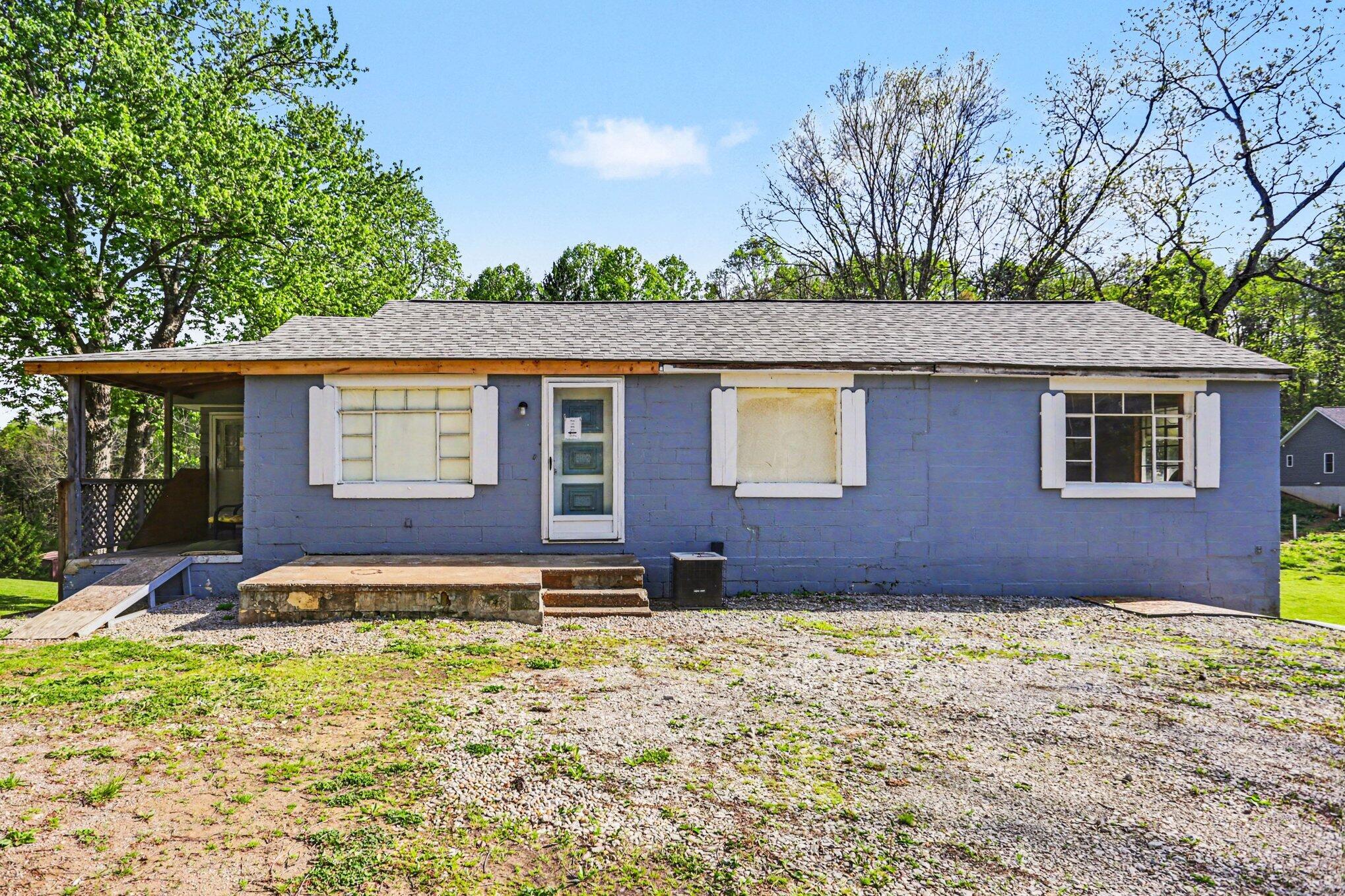 985 Pump Station Road SE