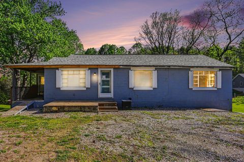 Photo of 985 Pump Station Road SE, Sugar Grove, OH 43155 (MLS # 226013871)