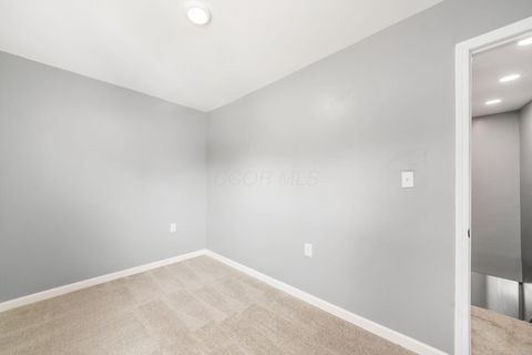 Tiny photo for 2173 N Lexington Avenue, Columbus, OH 43211 (MLS # 225037365)