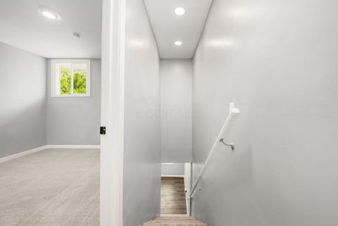 Tiny photo for 2173 N Lexington Avenue, Columbus, OH 43211 (MLS # 225037365)