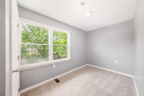 Tiny photo for 2173 N Lexington Avenue, Columbus, OH 43211 (MLS # 225037365)