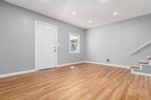 Tiny photo for 2173 N Lexington Avenue, Columbus, OH 43211 (MLS # 225037365)