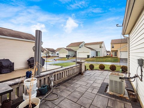 Tiny photo for 683 Perilous Place, Galloway, OH 43119 (MLS # 226000911)