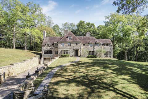 Photo of 701 Country Club Drive, Newark, OH 43055 (MLS # 226028796)