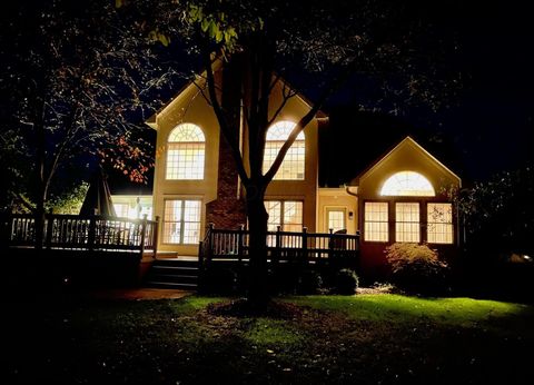 Photo of 5386 Medallion Drive W, Westerville, OH 43082 (MLS # 225039497)