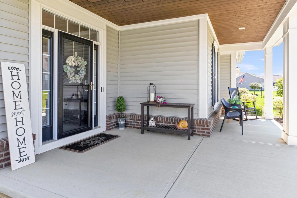 Photo of 385 Sweet Run Circle E, Galena, OH 43021 (MLS # 226032748)