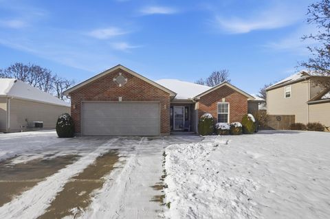 Photo of 1728 Hunters Ridge Drive, Troy, OH 45373 (MLS # 225045769)