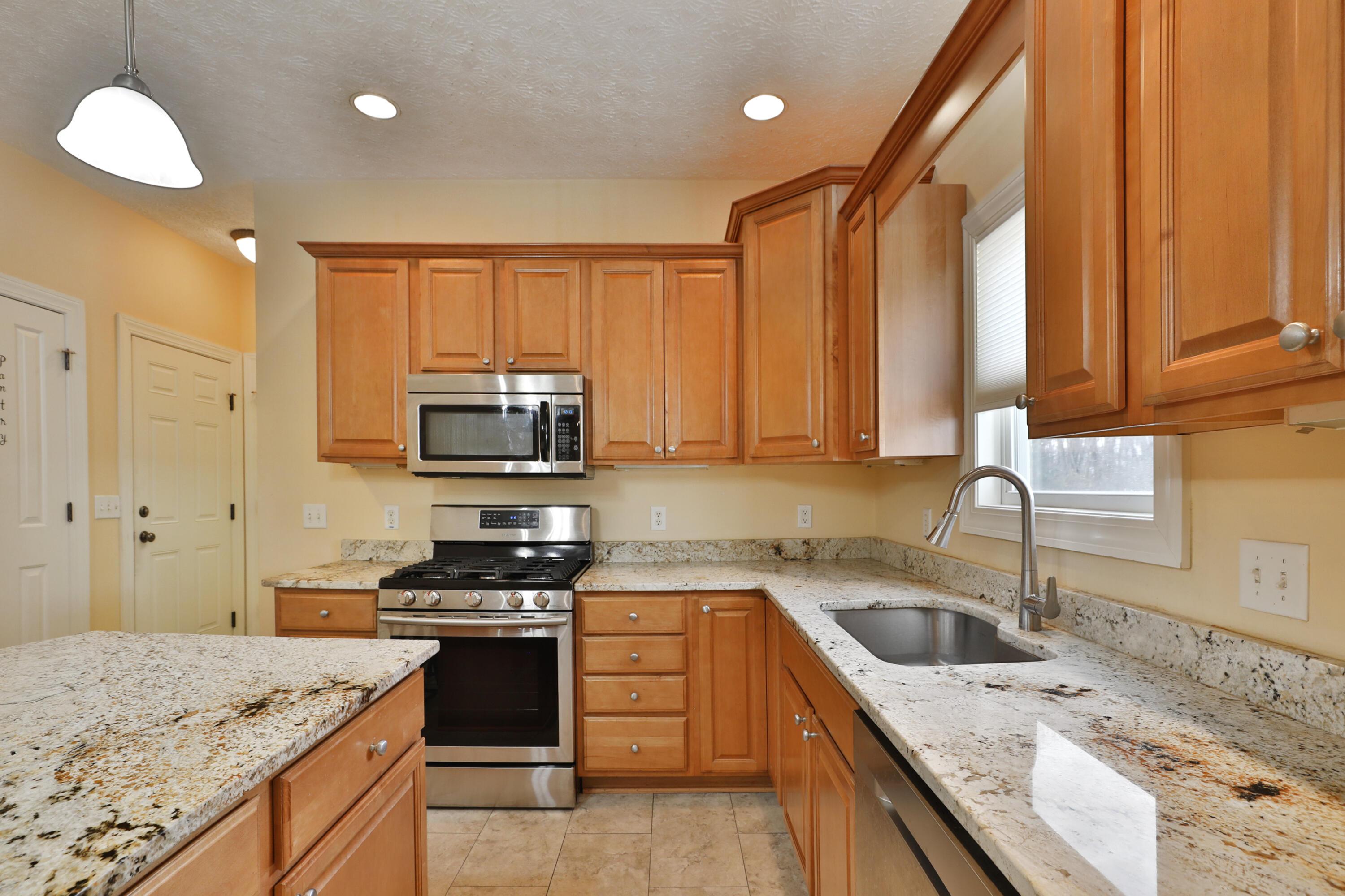 58 Corbin Drive, Granville, Ohio image 12