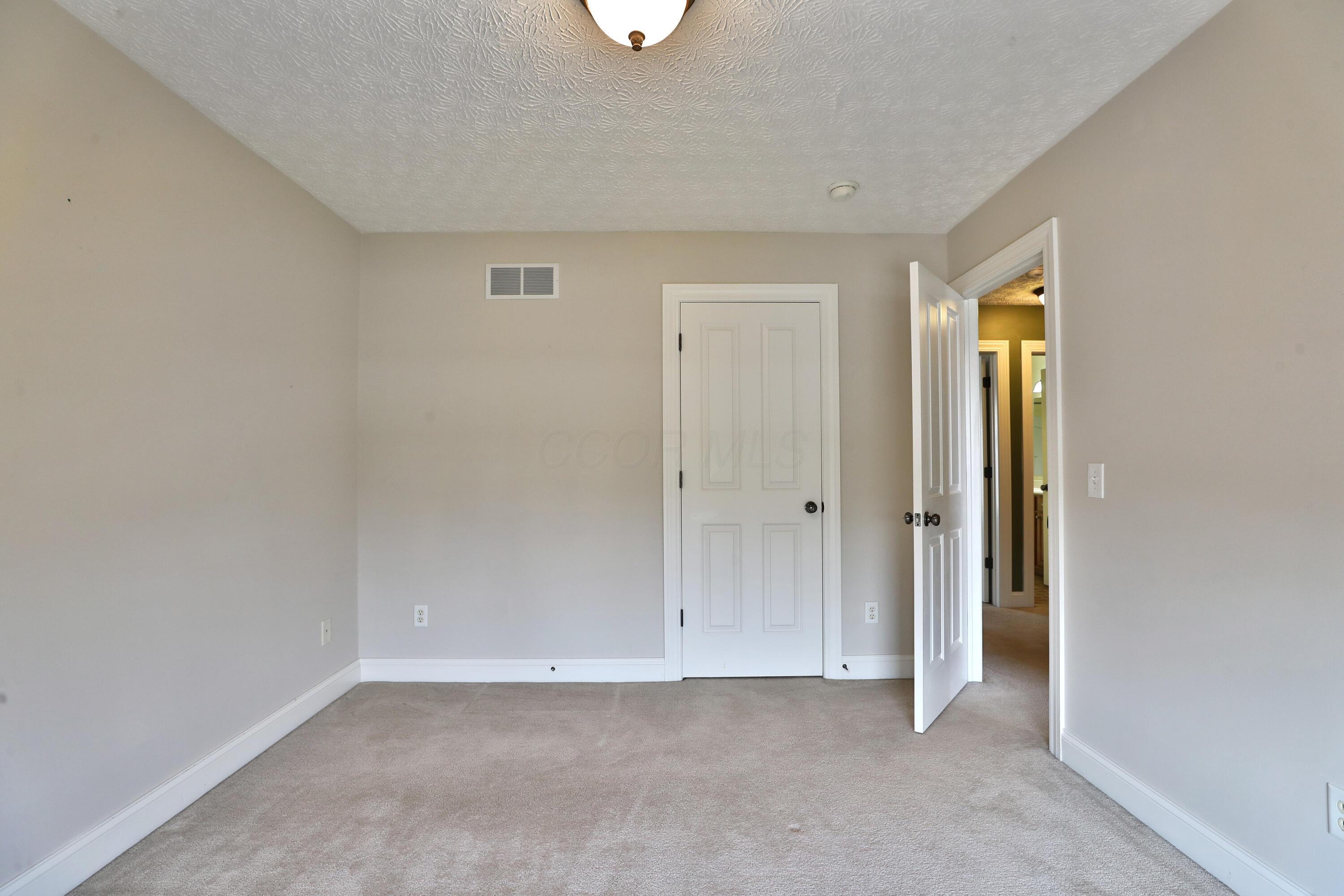 58 Corbin Drive, Granville, Ohio image 19