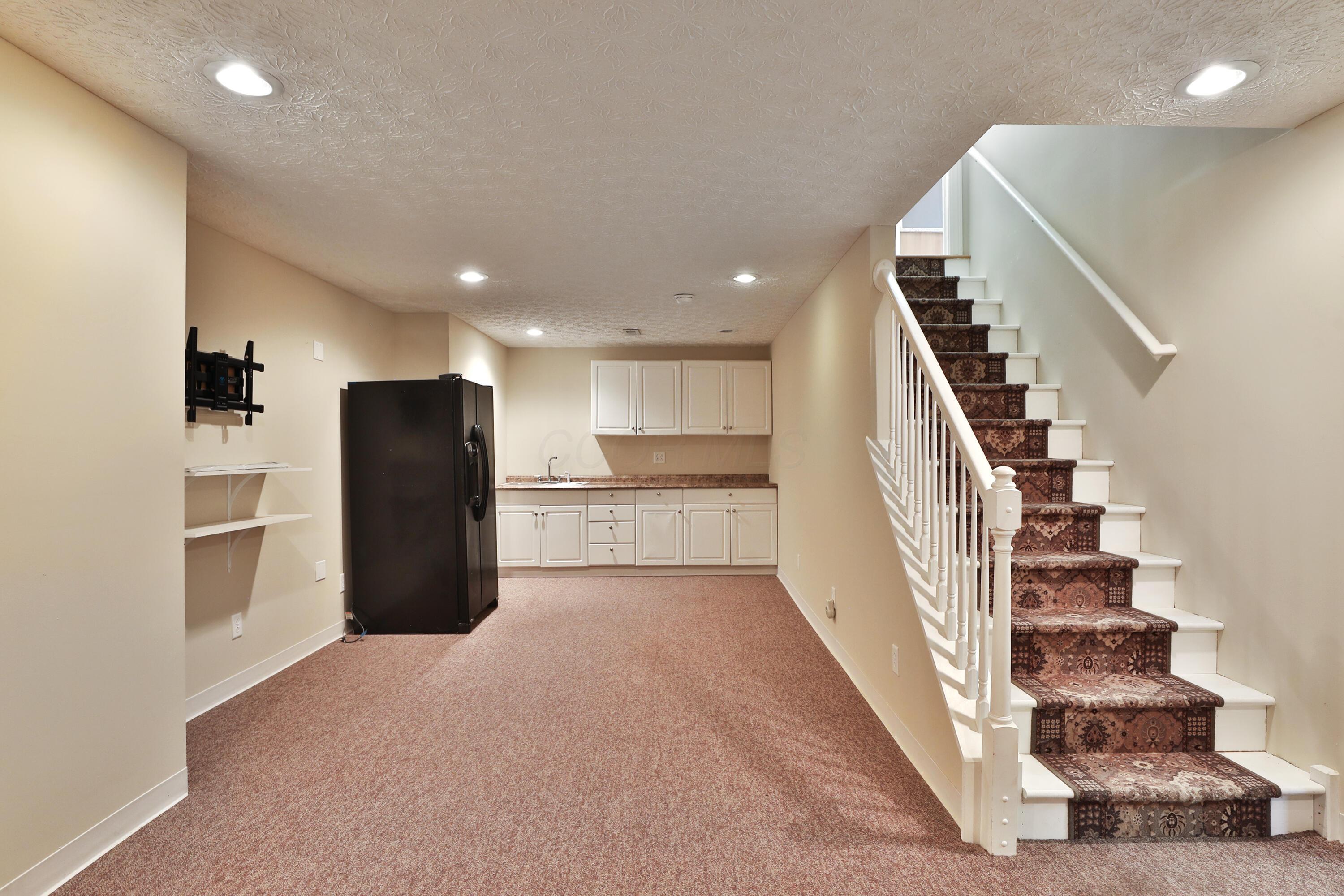58 Corbin Drive, Granville, Ohio image 25