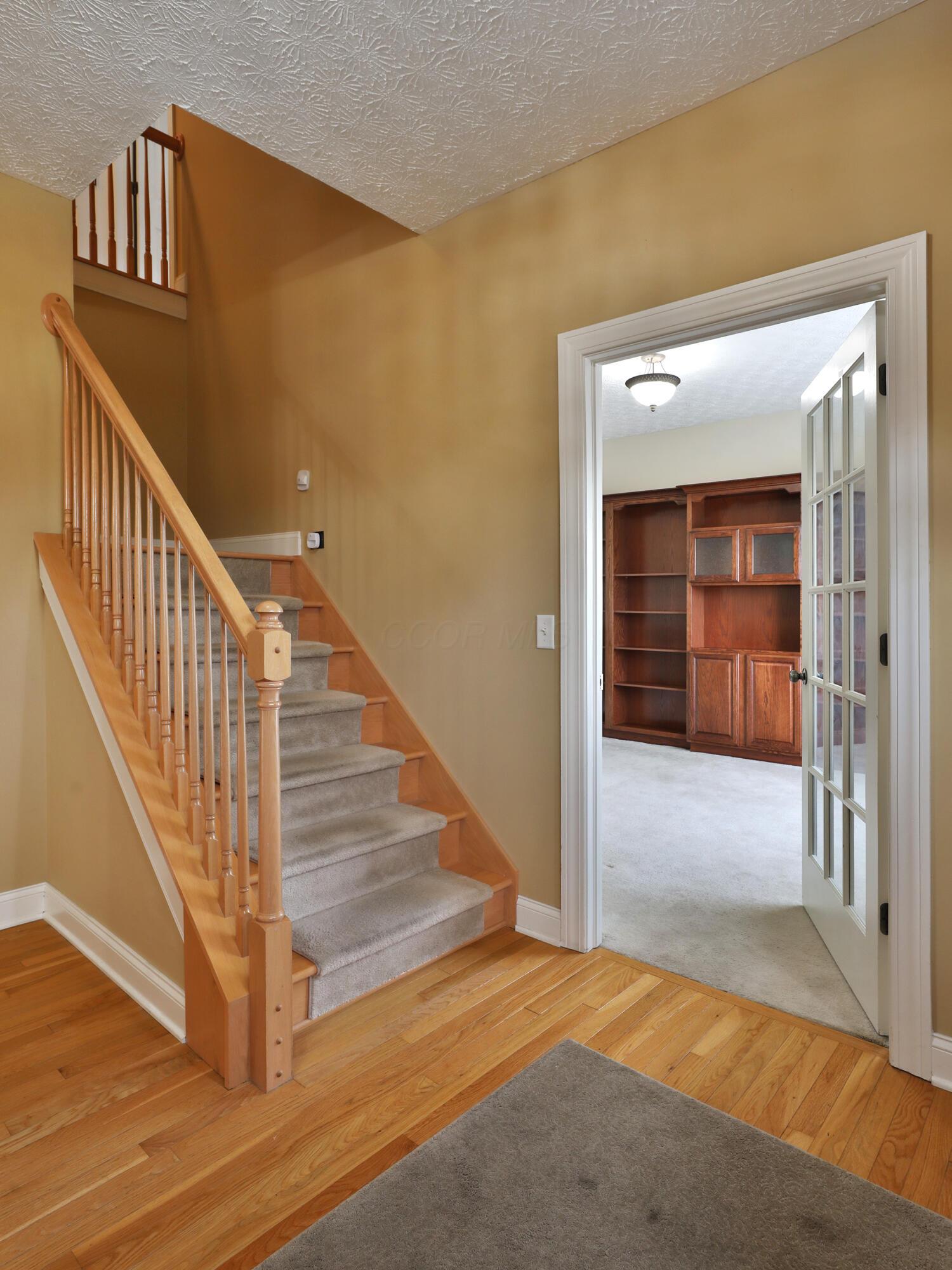 58 Corbin Drive, Granville, Ohio image 4