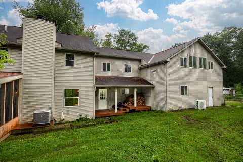 Tiny photo for 28091 Mckee Road, Frazeysburg, OH 43822 (MLS # 226031574)