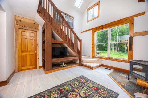 Tiny photo for 28091 Mckee Road, Frazeysburg, OH 43822 (MLS # 226031574)