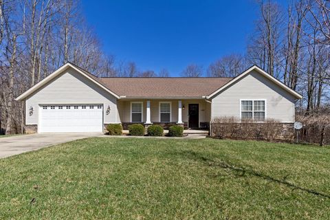 Photo of 658 Crestrose Drive, Howard, OH 43028 (MLS # 226008144)