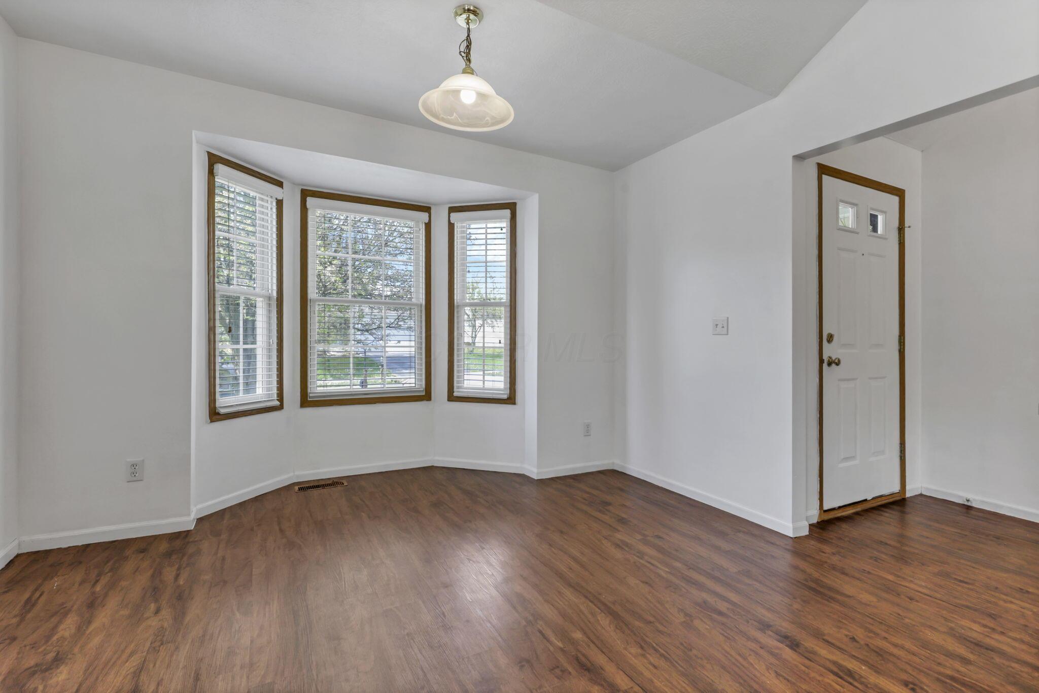1402 Harold Stewart Parkway, Pataskala, Ohio image 12