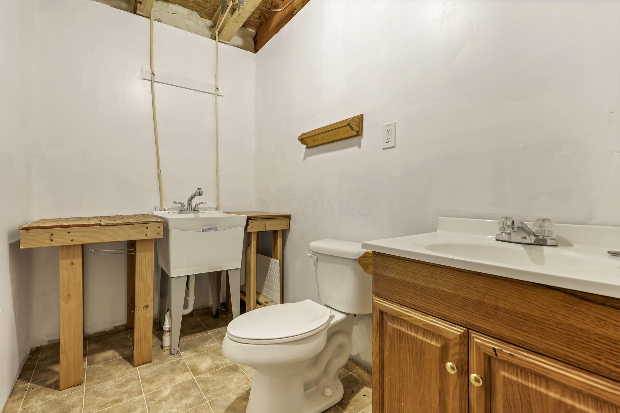 1402 Harold Stewart Parkway, Pataskala, Ohio image 39
