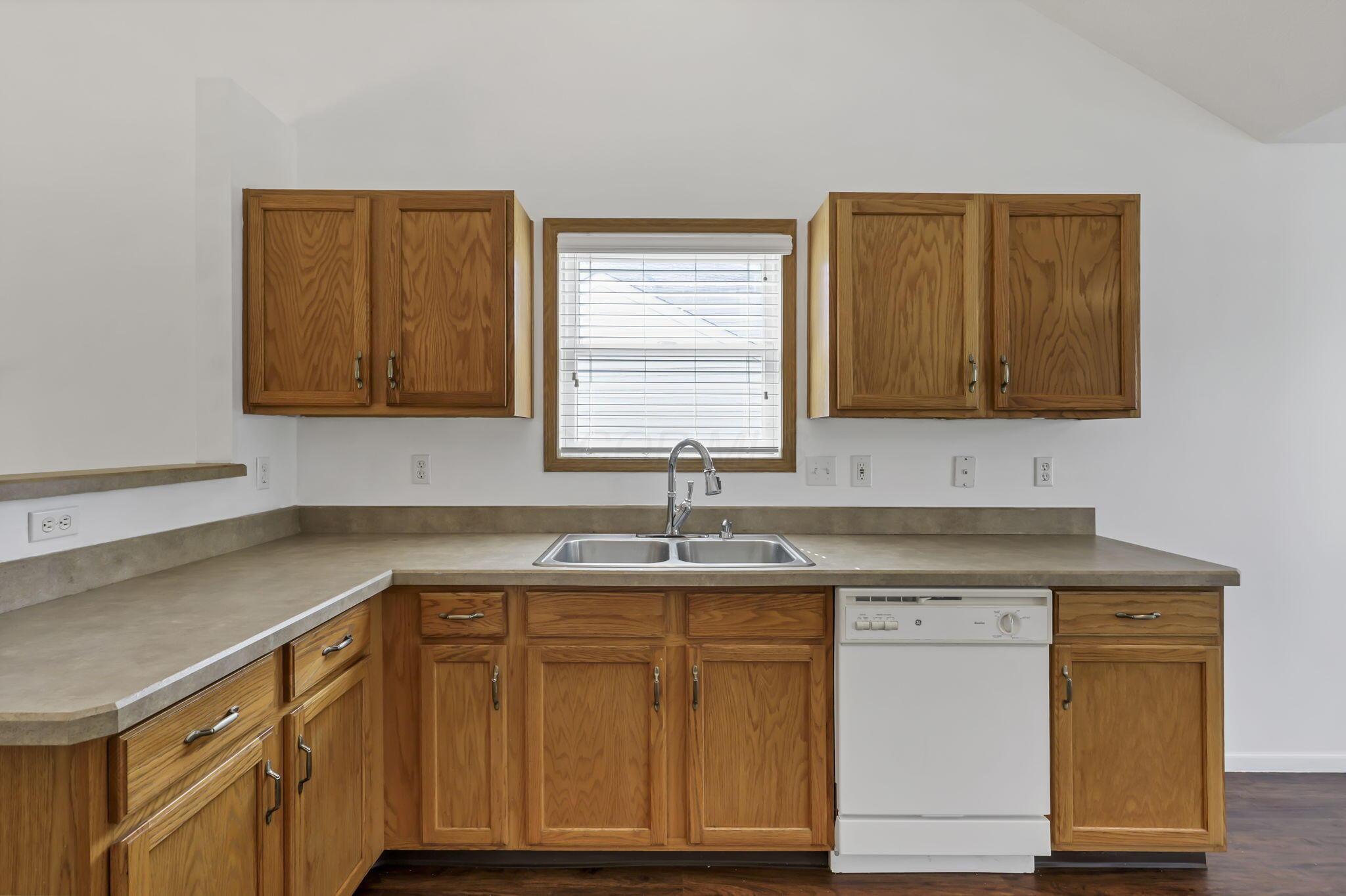 1402 Harold Stewart Parkway, Pataskala, Ohio image 18