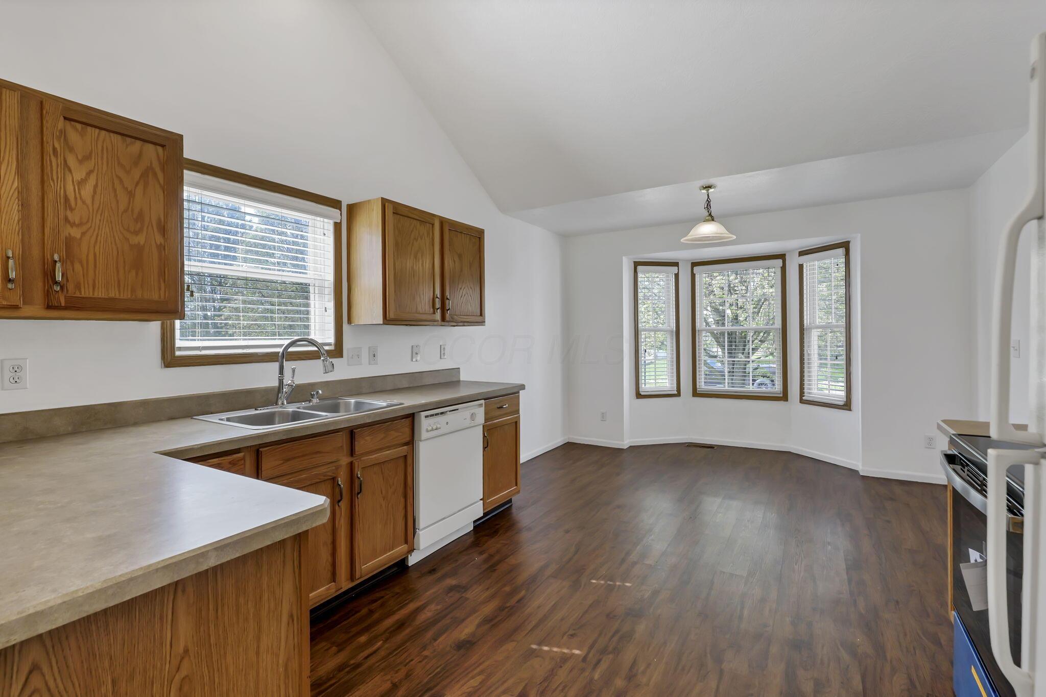 1402 Harold Stewart Parkway, Pataskala, Ohio image 15