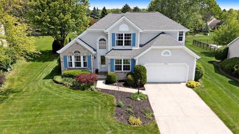 Photo of 2720 Bryton Drive, Powell, OH 43065 (MLS # 226017640)