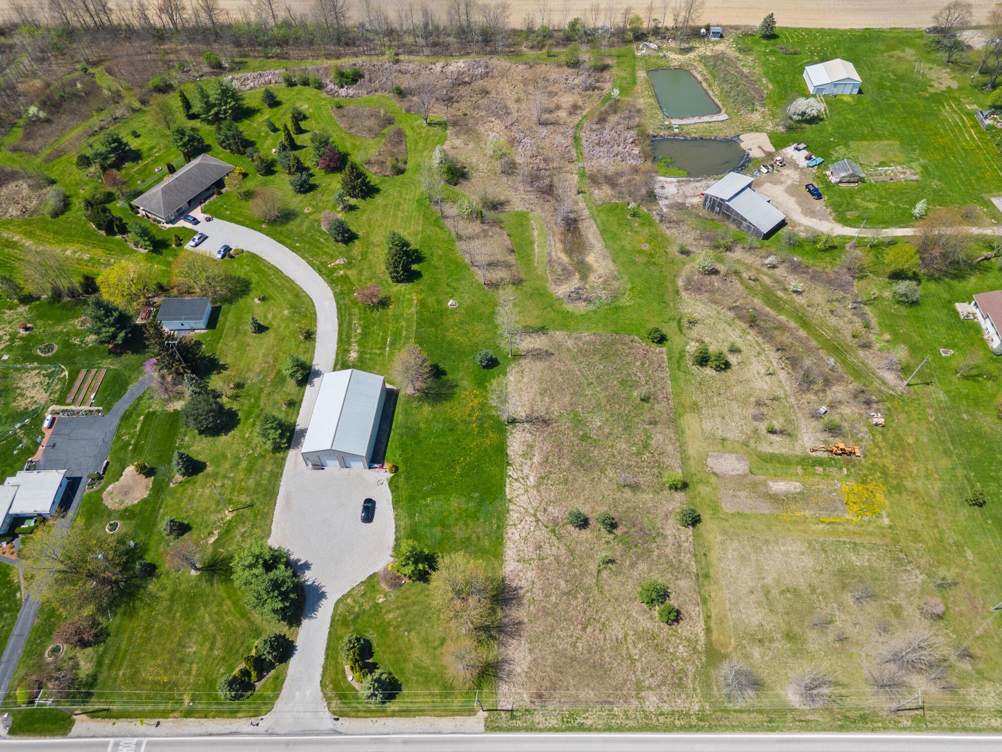 2063 Whetstone River Road, Caledonia, Ohio image 2