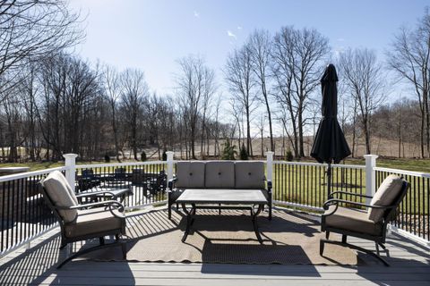 Tiny photo for 25 Stonesthrow Court, Alexandria, OH 43001 (MLS # 226005246)