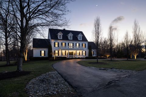 Photo of 25 Stonesthrow Court, Alexandria, OH 43001 (MLS # 226005246)