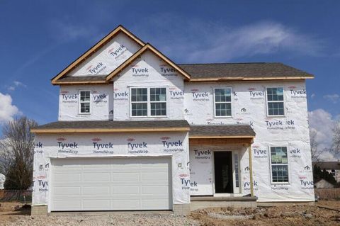 Photo of 842 Hilton Drive, Reynoldsburg, OH 43068 (MLS # 226012563)