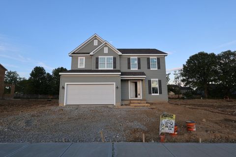 Photo of 842 Hilton Drive, Reynoldsburg, OH 43068 (MLS # 226012563)