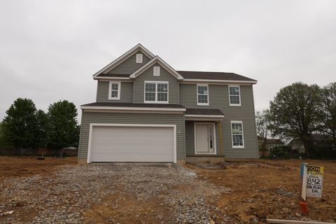 Photo of 842 Hilton Drive, Reynoldsburg, OH 43068 (MLS # 226012563)