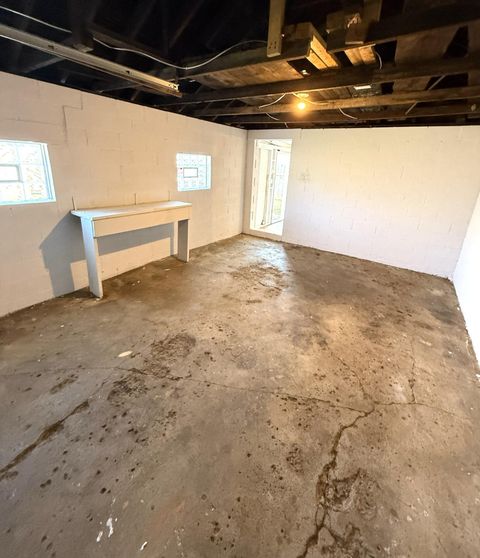 Tiny photo for 667 S Oakley Avenue, Columbus, OH 43204 (MLS # 226000907)