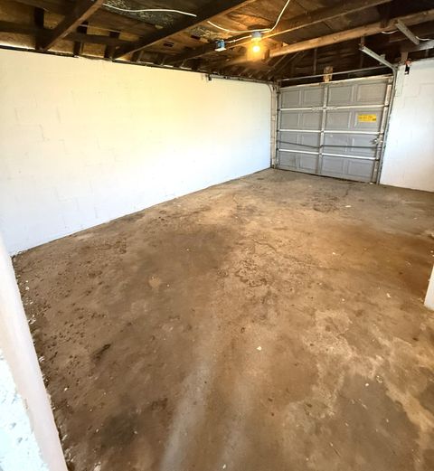 Tiny photo for 667 S Oakley Avenue, Columbus, OH 43204 (MLS # 226000907)