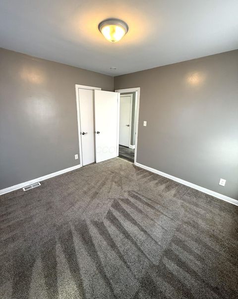 Tiny photo for 667 S Oakley Avenue, Columbus, OH 43204 (MLS # 226000907)