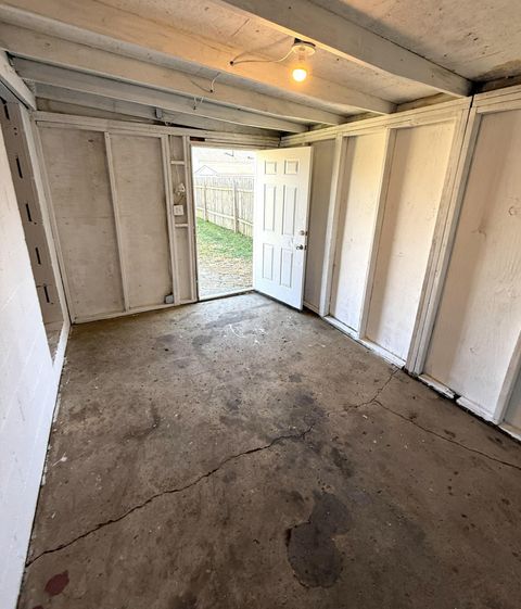 Tiny photo for 667 S Oakley Avenue, Columbus, OH 43204 (MLS # 226000907)