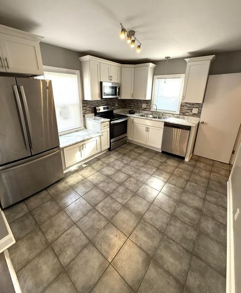 Tiny photo for 667 S Oakley Avenue, Columbus, OH 43204 (MLS # 226000907)