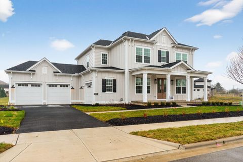 Photo of 3290 Briarwood Lane, Lewis Center, OH 43035 (MLS # 225044207)