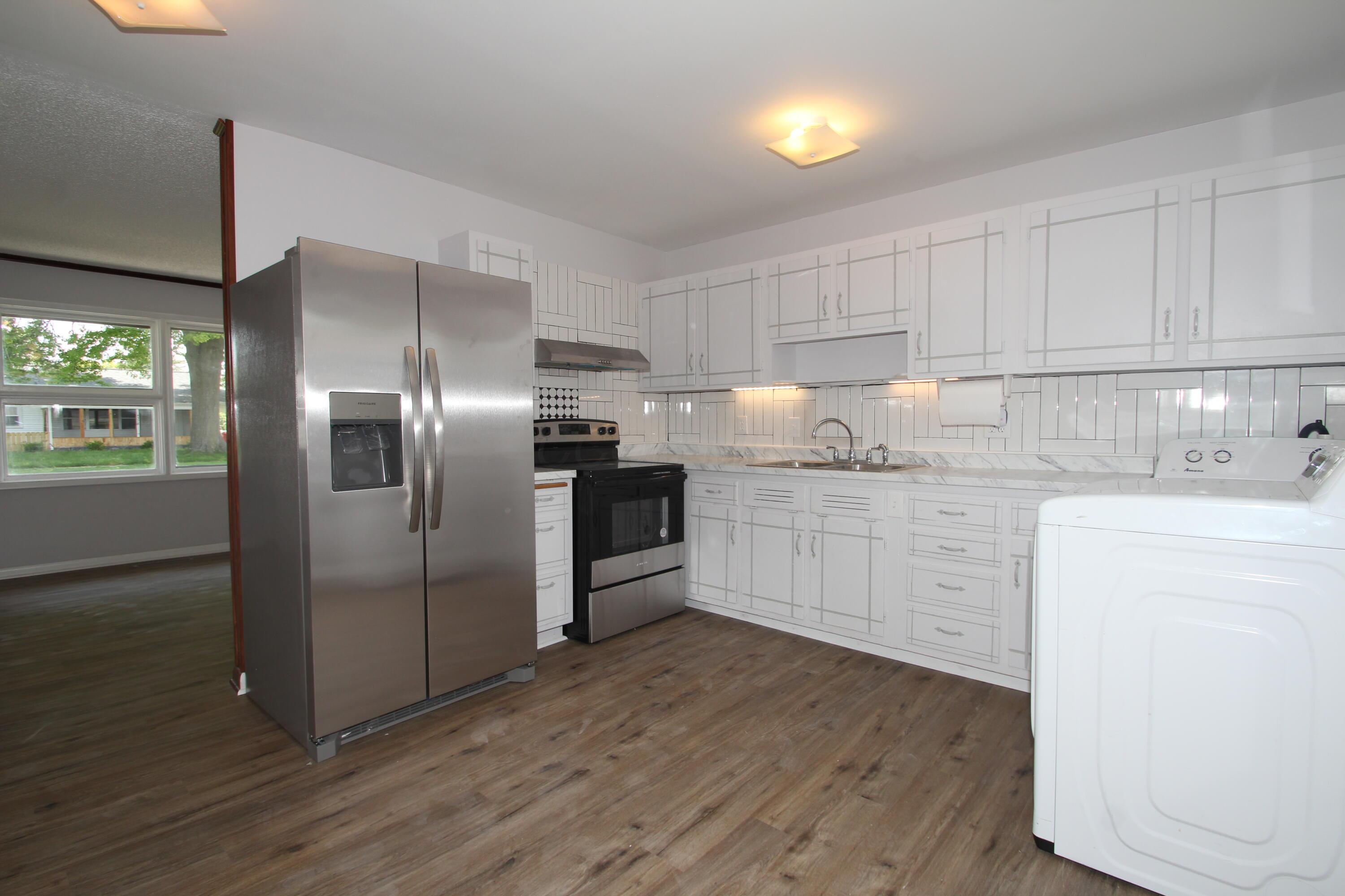 4379 Brookgrove Drive, Grove City, Ohio image 13